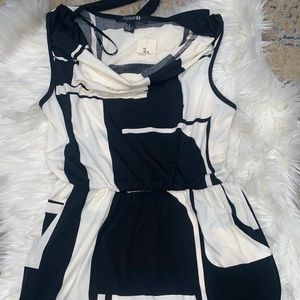 NWT Forever 21 Geometric White Black Dress